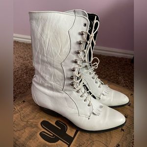 White Granny style Lace-Up Leather Wedding western boots Sz 7.5 Laredo Brand